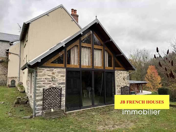 6 bed stone house for sale near Glénic