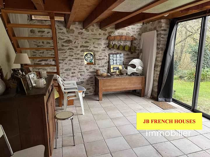 6 bed stone house for sale near Glénic