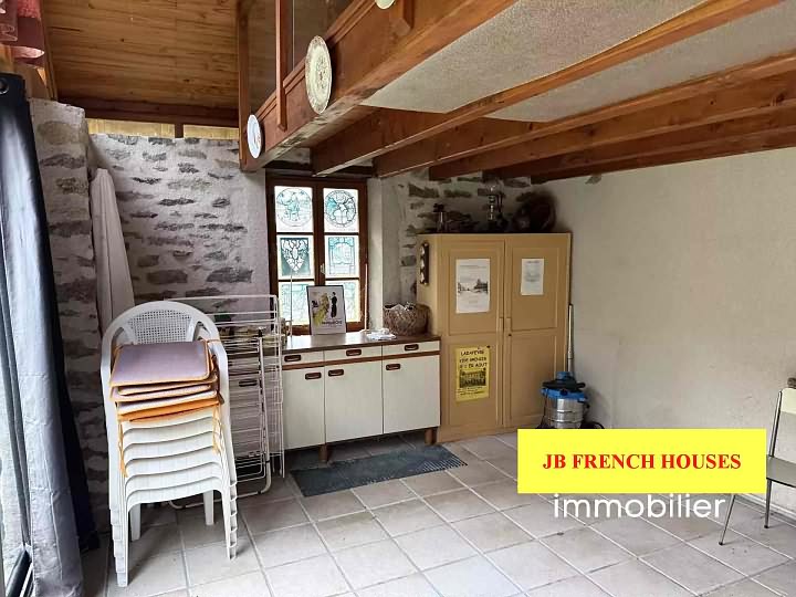 6 bed stone house for sale near Glénic