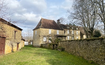 6 bed stone cottage for sale near Castels
