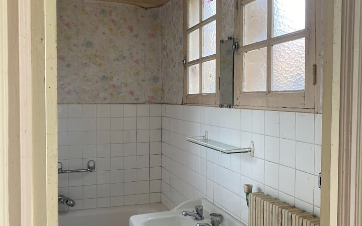6 bed stone cottage for sale near Castels