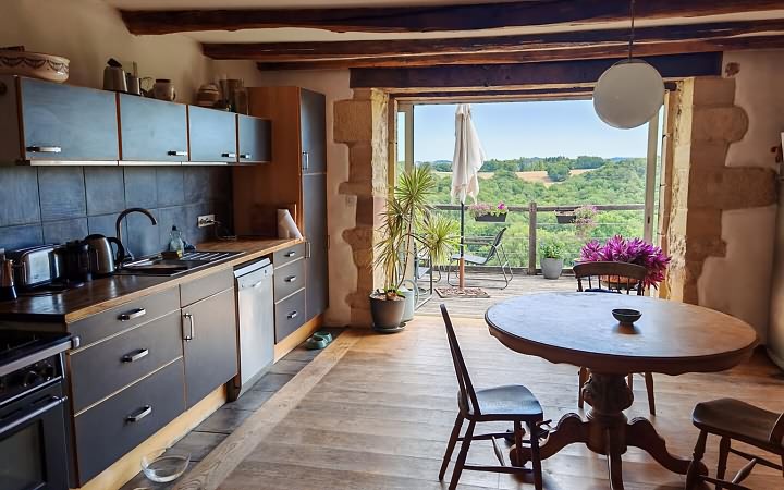 Maison en pierre de 4 chambres à vendre près de Dussac