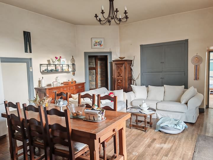 Stone cottage de 7 chambres à vendre près de Dussac