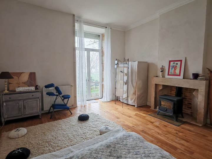 Stone cottage de 7 chambres à vendre près de Dussac