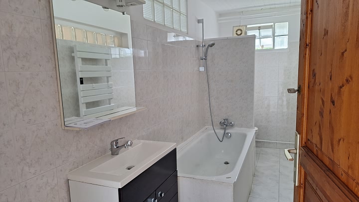 4 bed stone house for sale near Goulat