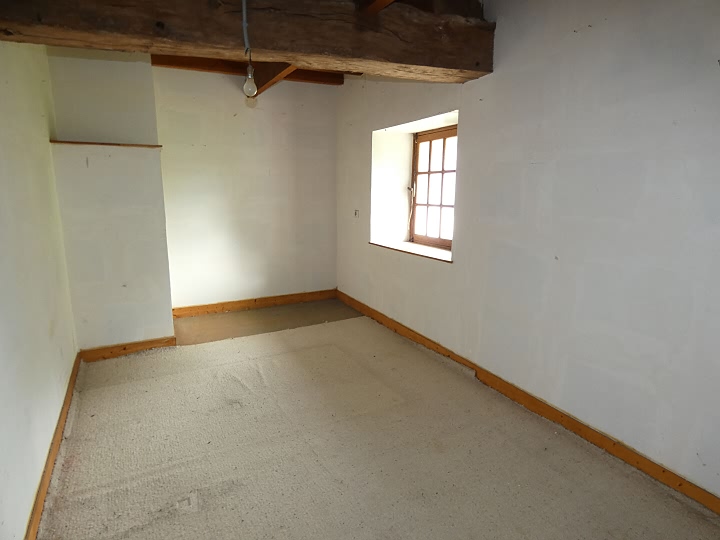 2 bed stone house for sale near Lapenty