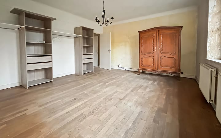 4 bed stone house for sale near Bujalenas