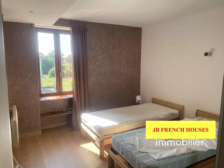 7 bed stone house for sale near Farges