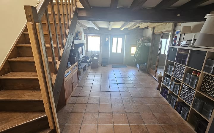 4 bed stone house for sale near Avent