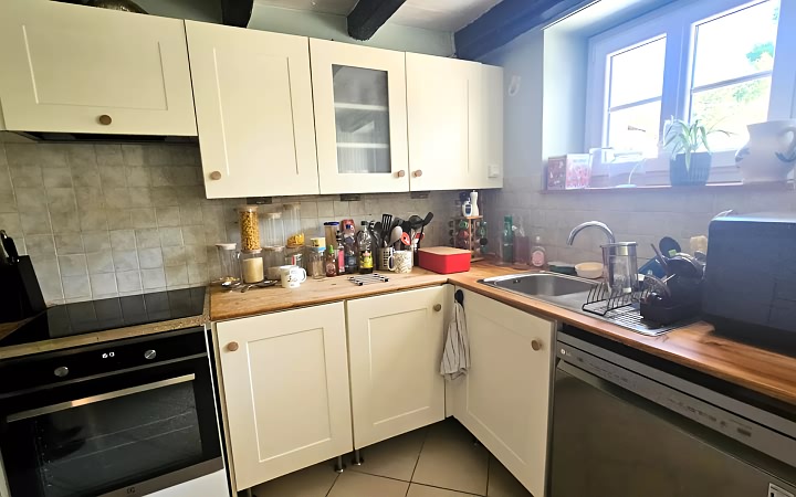 4 bed stone house for sale near Avent