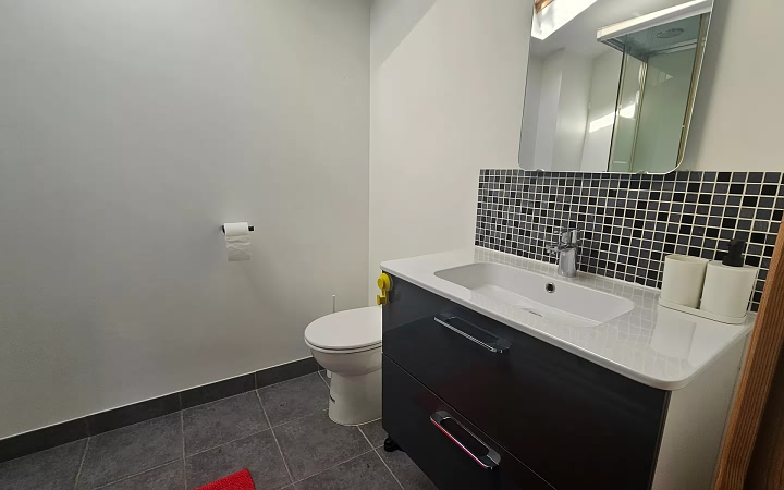 4 bed stone house for sale near Avent