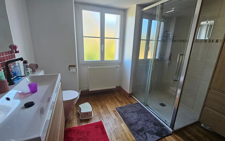 4 bed stone house for sale near Avent