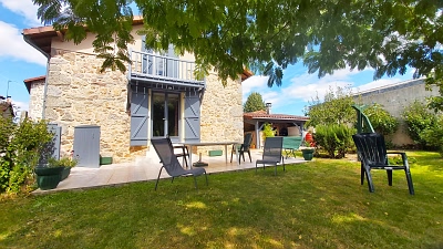 2 bed stone house for sale near Goulat