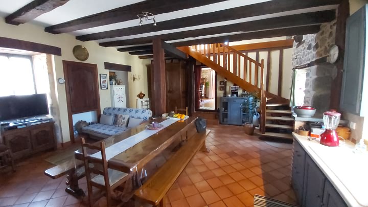 2 bed stone house for sale near Goulat