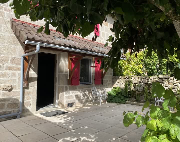 2 bed stone house for sale near Viam