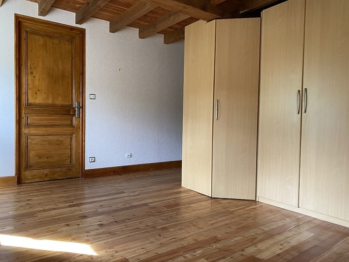 2 bed stone house for sale near Viam
