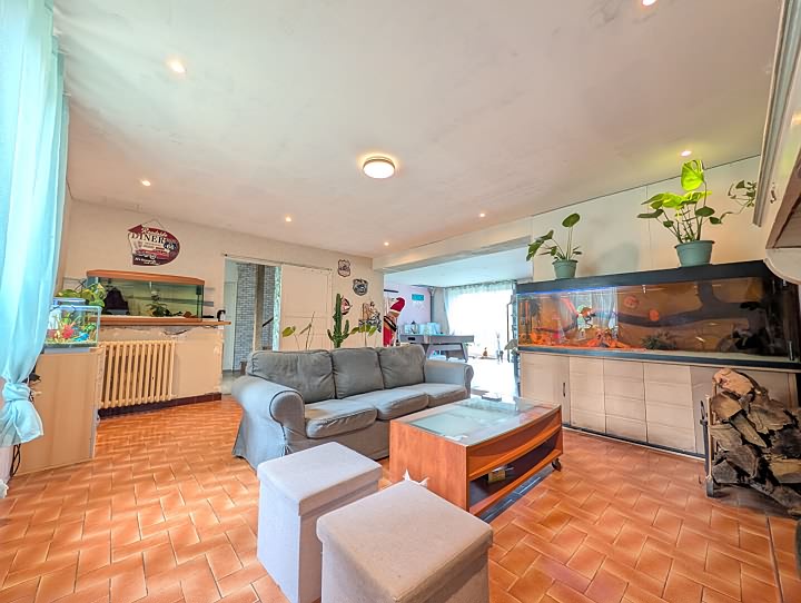 5 bed stone house for sale near Gentray