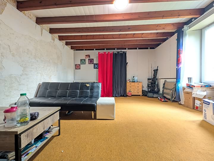 5 bed stone house for sale near Gentray