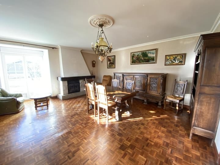 Natuurstenen huis met 4 slaapkamers te koop nabij Treve