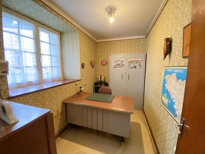 Natuurstenen huis met 4 slaapkamers te koop nabij Treve