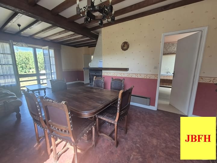 6 bed house for sale near Mantilly