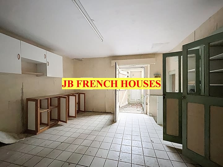 2 bed stone house for sale near Colomel