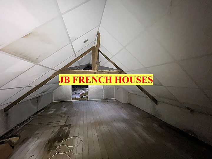 2 bed stone house for sale near Colomel