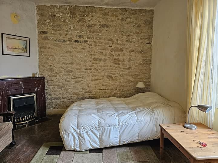 4 bed stone house for sale near Perret