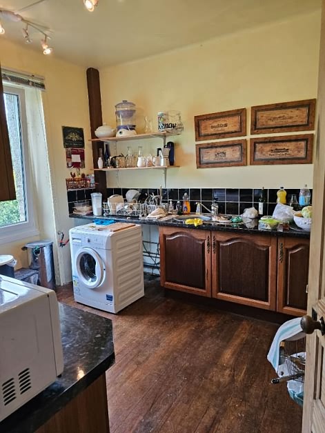 4 bed stone house for sale near Perret