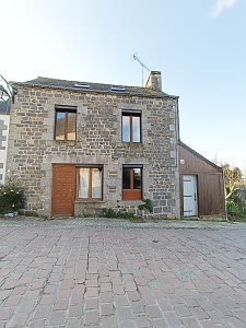 2 bed stone house for sale near Perret