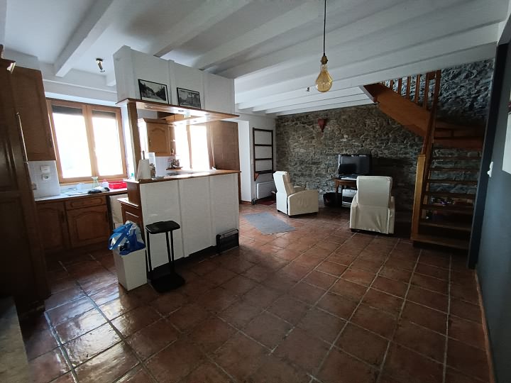 2 bed stone house for sale near Perret