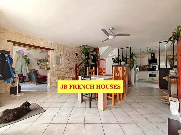 3 bed stone house for sale near Paillé