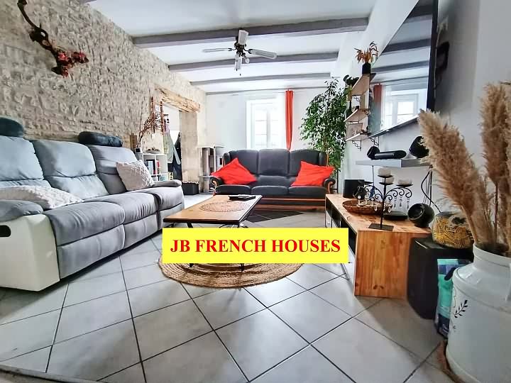 3 bed stone house for sale near Paillé