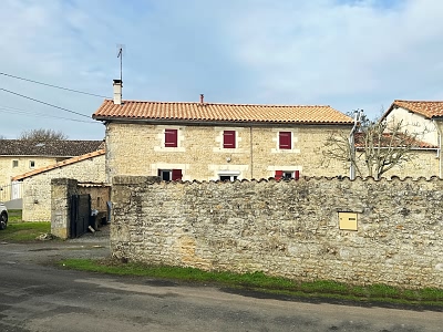 3 bed stone house for sale near Pliboux