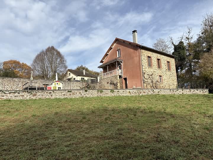 3 bed stone house for sale near Bujaleuf