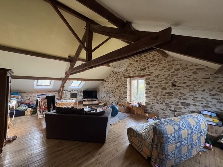 3 bed stone house for sale near Bujaleuf