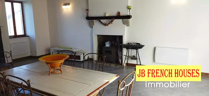 2 bed stone cottage for sale near Glénic