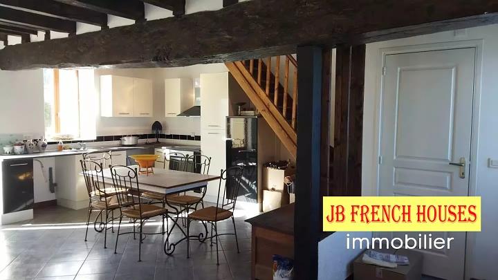 2 bed stone cottage for sale near Glénic