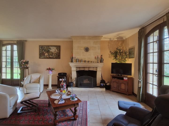 2 bed stone house for sale near Dordogne and Lot