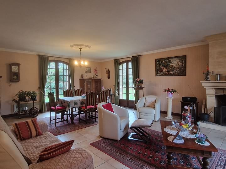 2 bed stone house for sale near Dordogne and Lot