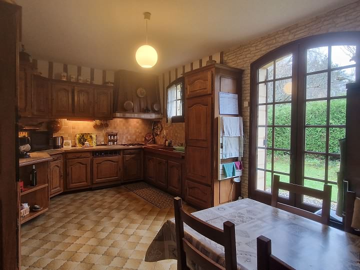 2 bed stone house for sale near Dordogne and Lot