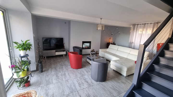 2 bed stone house for sale near Goulat