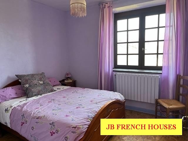 4 bed stone house for sale near Affieux
