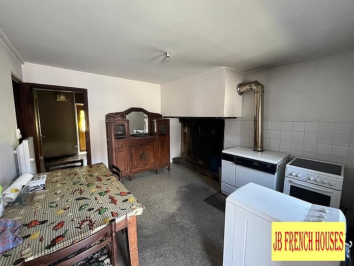 2 bed stone house for sale near Farebout