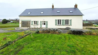 4 bed stone house for sale near Lesbois
