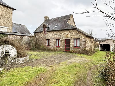 4 bed stone house for sale near Lesbois