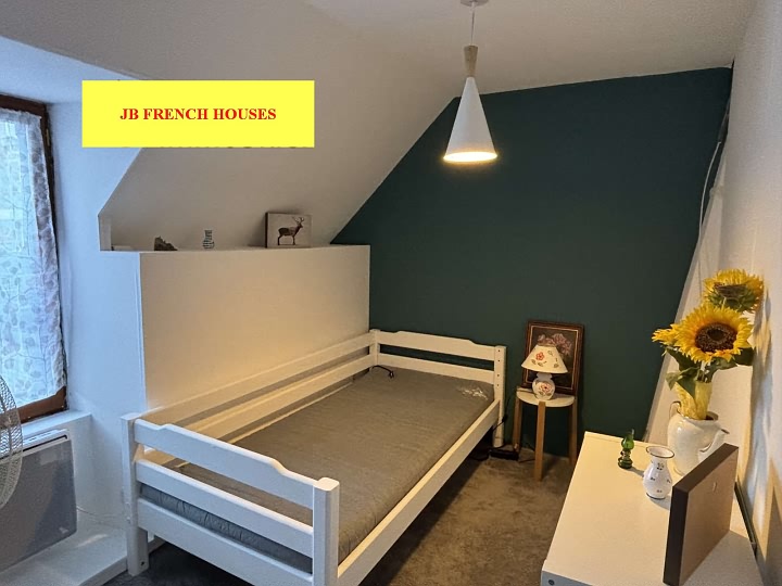 4 bed stone house for sale near Lesbois