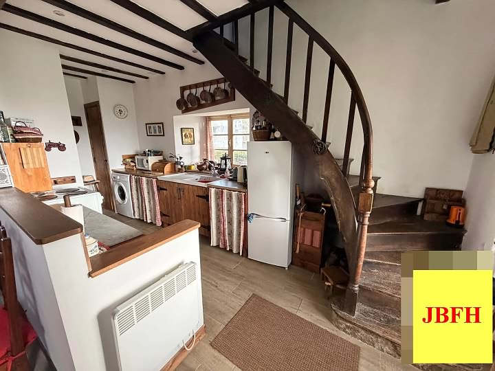 2 bed stone house for sale near Perrou