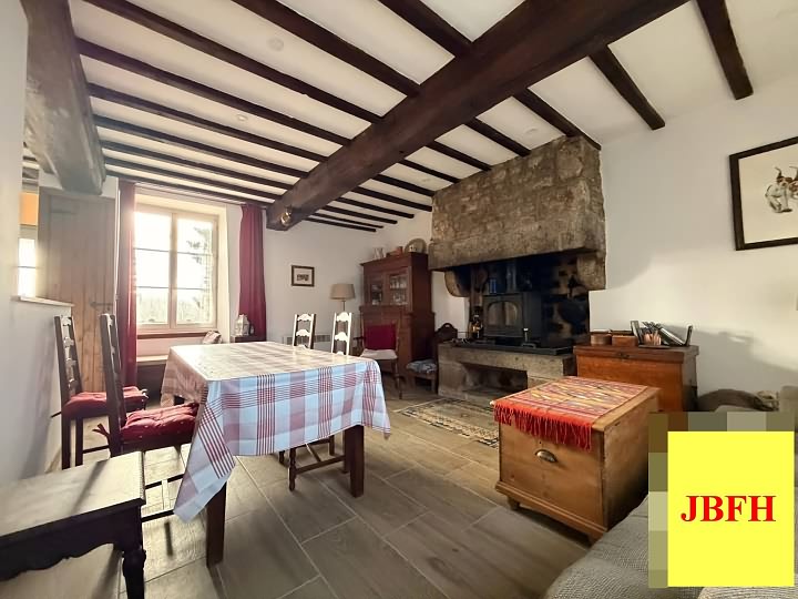 2 bed stone house for sale near Perrou