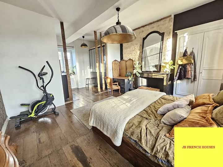4 bed stone house for sale near Perrou